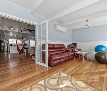 Family Home with the Lot - Photo 3