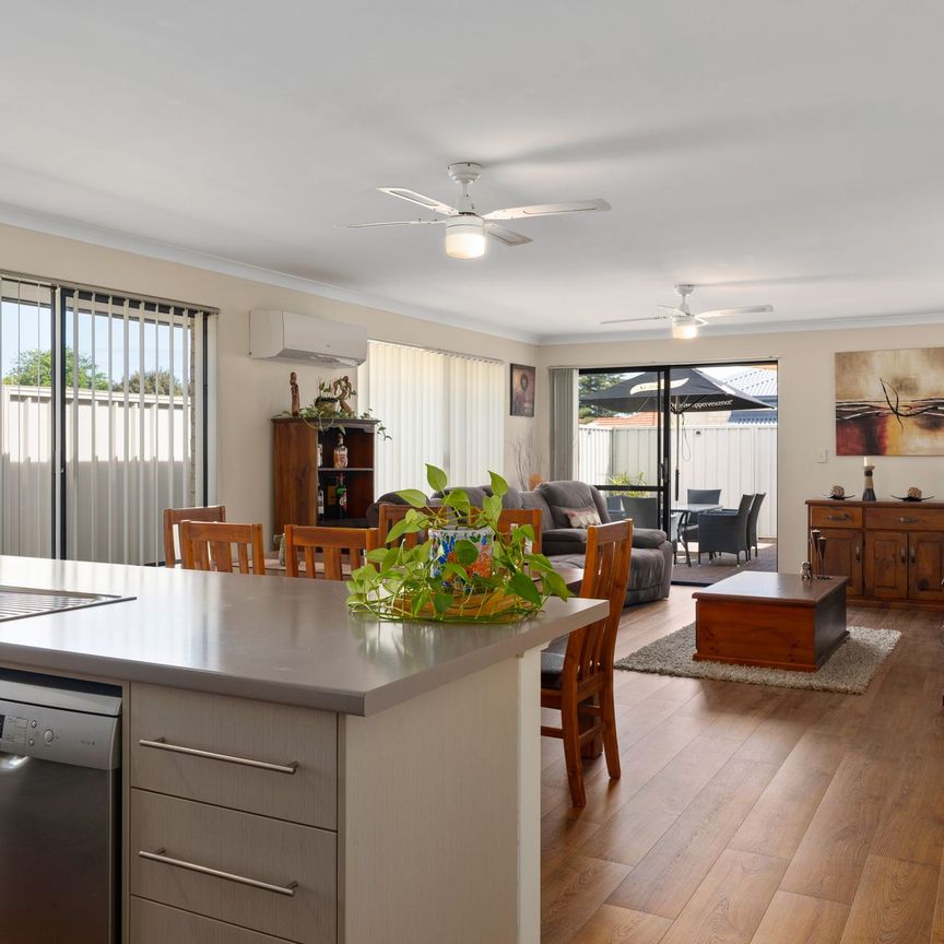 Low Maintenance Luxury 3x2 in South Bunbury! - Photo 1