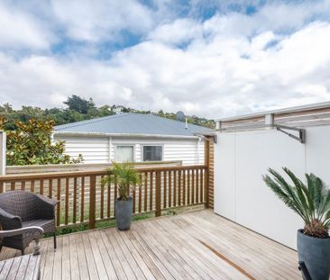 12/32 Dr Taylor Terrace, Johnsonville - Photo 3