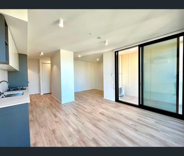 1515/6 Penaluna Place, Adelaide, SA 5000 - Photo 2