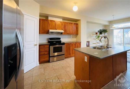 For Lease - 105 CHEYENNE Way, Barrhaven, Ontario - Photo 3