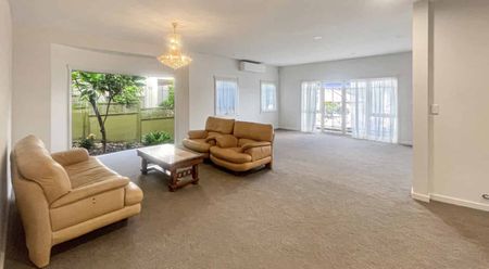 Remuera, 5bedroom Executive home - Photo 3