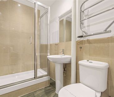 Studio Flat to rent in Queen Anne Street, Marylebone. - Photo 6