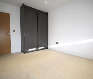 1 Bedroom Flat To Let - Photo 3