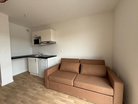 Location Appartement 1 pièce 23m² MAROMME 76150 - Photo 3