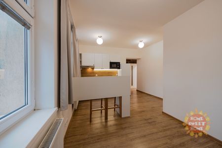 Pronájem bytu 2+kk 40 m² - Fotografie 2