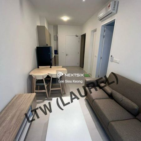 Laurel Residence - Photo 3