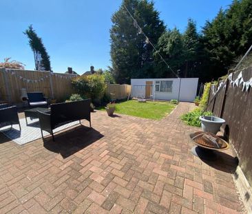 3 Bed End Terrace, Winstanley Drive, LE3 - Photo 2