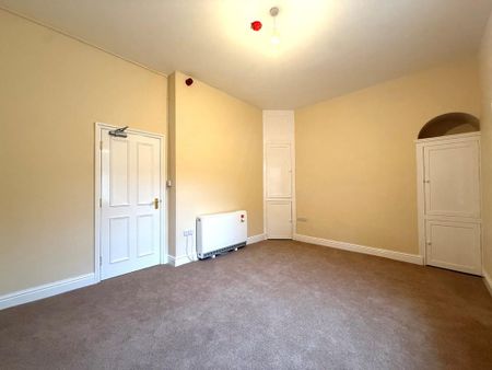 2 bedroom ground floor flat to rent - Photo 4
