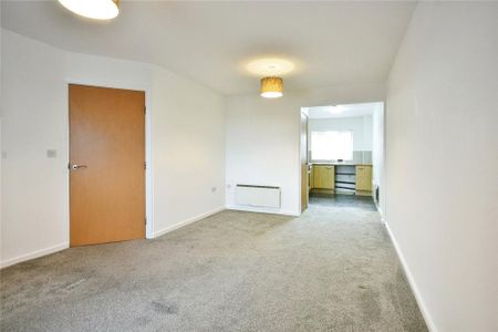 2 bedroom flat to rent - Photo 5
