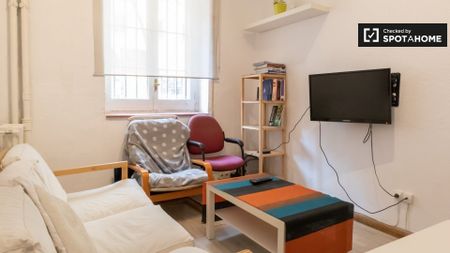 madrid, Community of Madrid 28008 - Photo 3