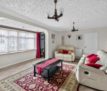 5 bedroom detached house to rent - Photo 2