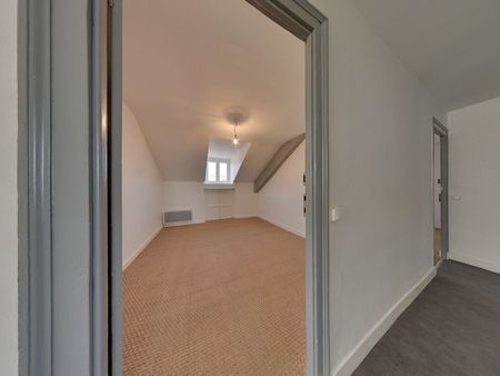 Hyper Centre-Ville Quartier BOSQUET/LOUIS BARTHOU, en Dernier Etage, T4 - 102 m² - petite copropriété/rue piétonne, - Photo 5