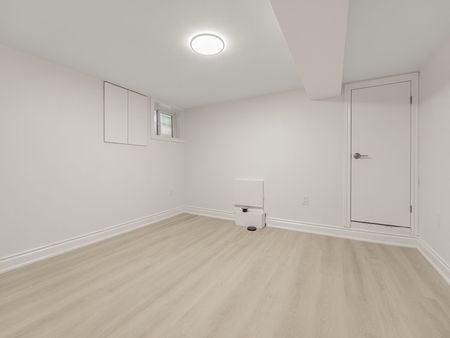 For Lease - 727 Rhodes Avenue Unit# Lower, Toronto, Ontario - Photo 5