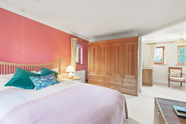 6 bedroom detached house to rent - Photo 1