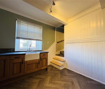 2 bedroom terraced house to rent - Photo 5