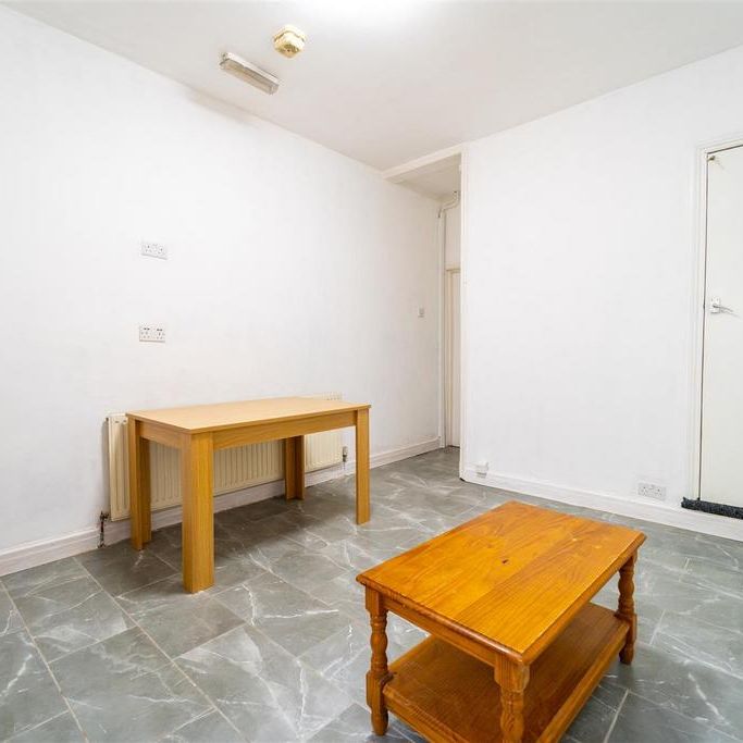 4 bedroom house to rent - Photo 1