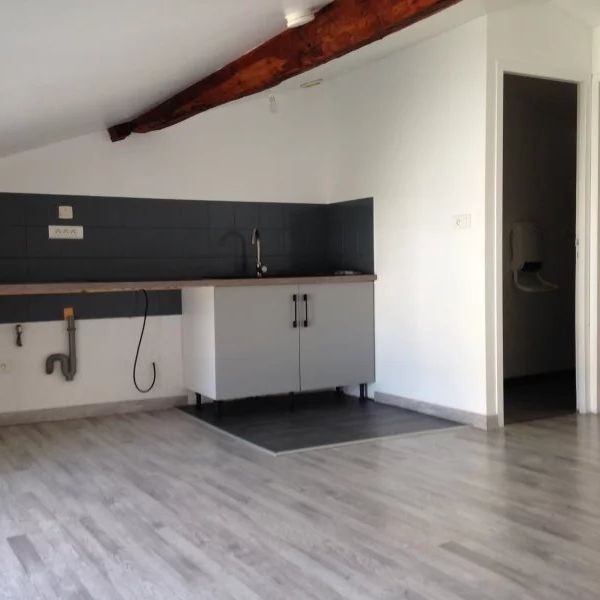 Appartement 2 pièces , Châtillon-sur-chalaronne - Photo 1