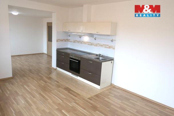 Pronájem bytu 1+kk a garsoniéry 38 m² - Photo 1