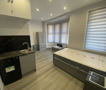 Bournemouth Park Road, Property for rent - Photo 3