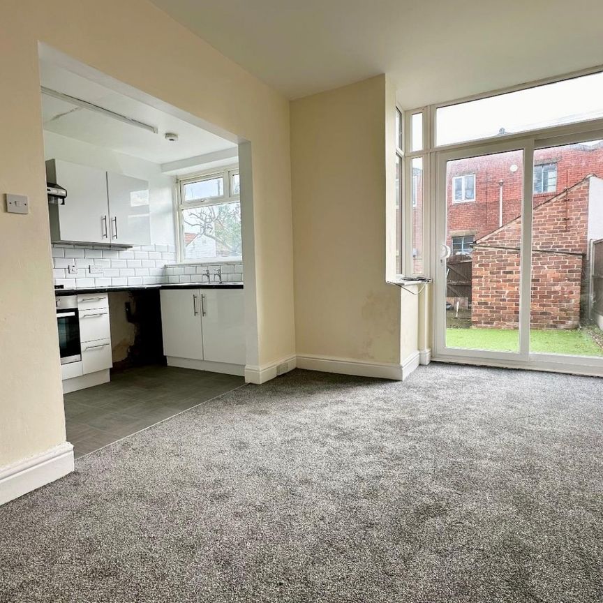 3 bedroom House To Let - Photo 1