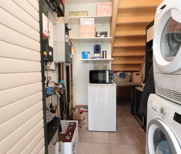 GEZELLIGE GEZINSWONING MET TUIN EN GARAGE - Photo 2