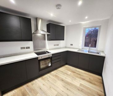 2 bedroom flat to rent - Photo 6