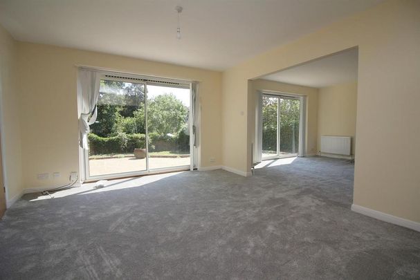 4 bedroom detached house to rent - Photo 1