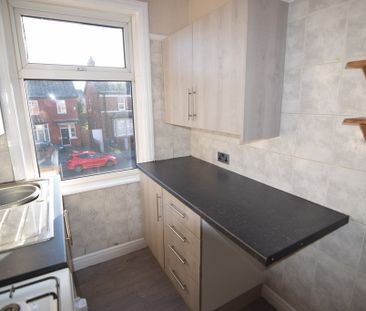 To Let 1 Bed Apartment - Photo 3