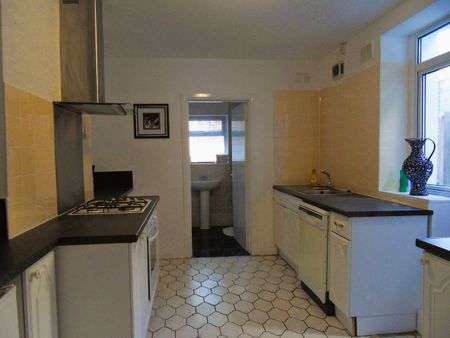 1 Bed Flat, Leytonstone, E11 - Photo 5