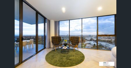 Opulent Luxurious Penthouse Panoramic Views 4 bedroom, 4 bathrooms and 3 carparks - Photo 4
