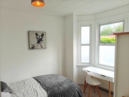 Room in a Shared House, Wilton Road, RG30 - Photo 3