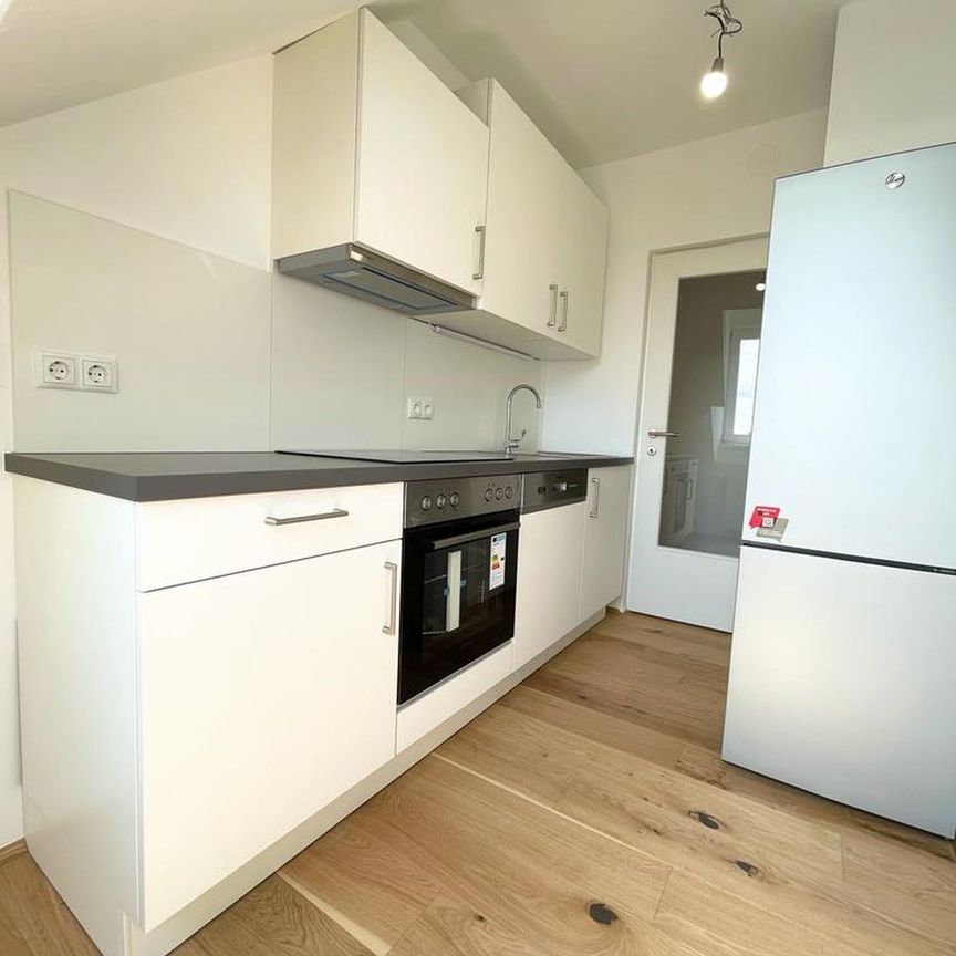 Kleine Dachgeschoss Wohnung Nähe Hauptbahnof - Provisionsfrei! - Photo 1