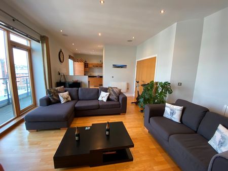 2 Bed Penthouse, Mackenzie House, LS10 - Photo 2