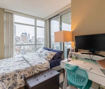 Pet Friendly - 1 Bed 1 den 1 bath Downtown Stanley Park - Photo 3