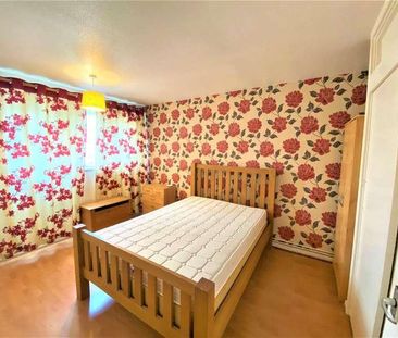 Throckmorton Road, Canning Town, E16 - Photo 5