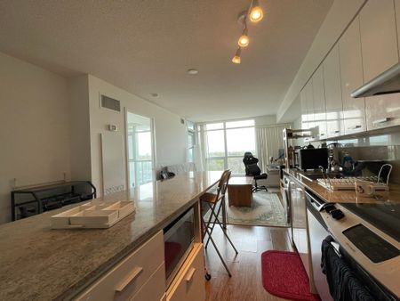 For Lease - 15 Singer Court Unit# 1105, Toronto, Ontario - Photo 2