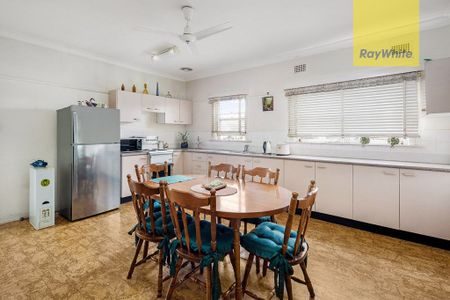 69 HOUISON STREET, WESTMEAD OUTSTANDING LOCATION! - Photo 4