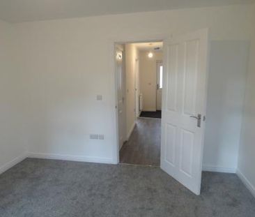 2 bedroom semi-detached house to rent - Photo 4