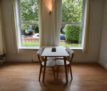 2 Bedroom Ground Floor Flat - Photo 2