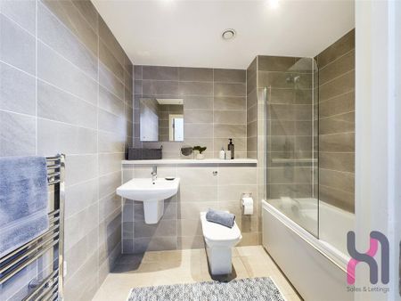 2 bedroom flat to rent - Photo 4