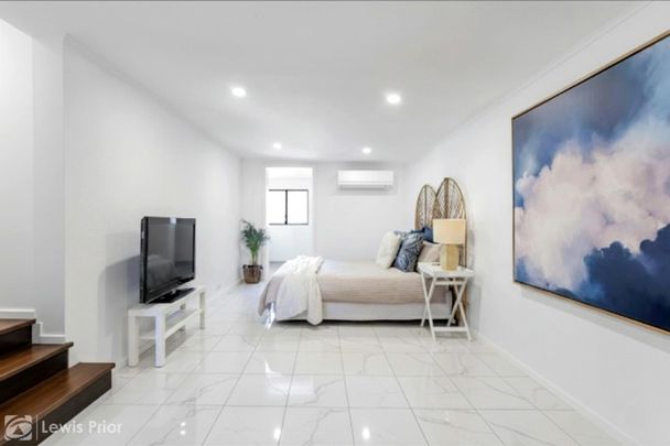 Family Home in Convenient Location - Photo 1