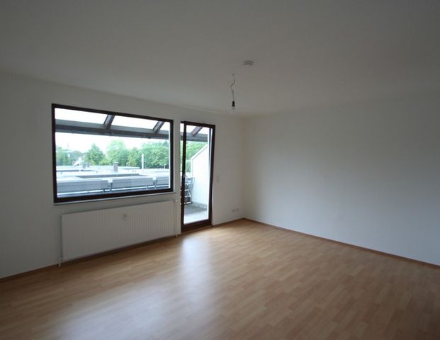 Eigenheimfeeling mit offener Küche und pflegeleichtem Garten! - Photo 1