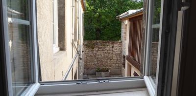 À louer / Appartement F1 / BESANCON CENTRE VILLE 10 rue Ronchaux - Photo 2