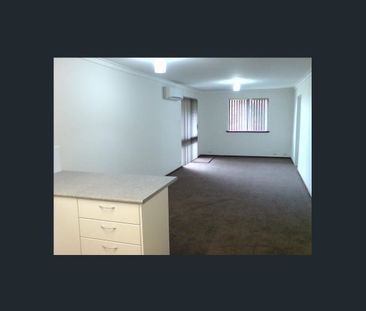 APARTMENT THAT HAS RIVER VIEWS - Photo 4