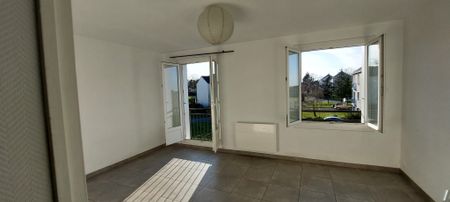 Location Appartement 4 pièces 74m² RICHELIEU 37120 - Photo 2
