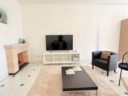 Appartement - à louer - Photo 2