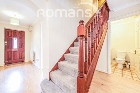 2 bedroom terraced to rent - Photo 2