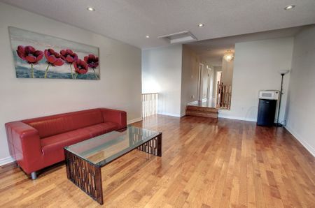 For Lease - 10 Whistler Court, Markham, Ontario - Photo 3