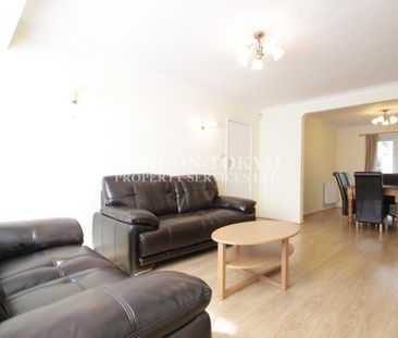 Holden Road, N12, London - Photo 1